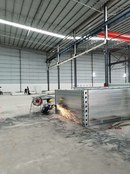 Foshan Boxspace Prefab House Technology Co., Ltd línea de producción del fabricante