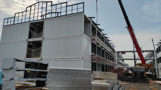 Espacio de caja Tres capas para el sitio de construcción Dormitorio 20 pies Casa de contenedores prefabricada Prefabricada de bajo precio Casa prefabricada grande
