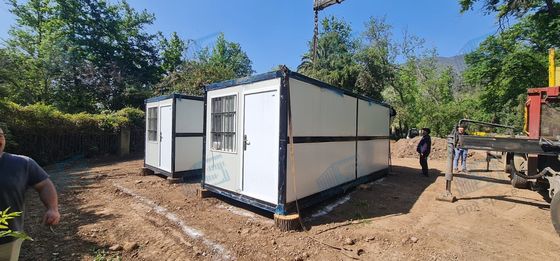Casa de contenedores plegables de acero de buena calidad con electricidad y aislamiento preinstalado
